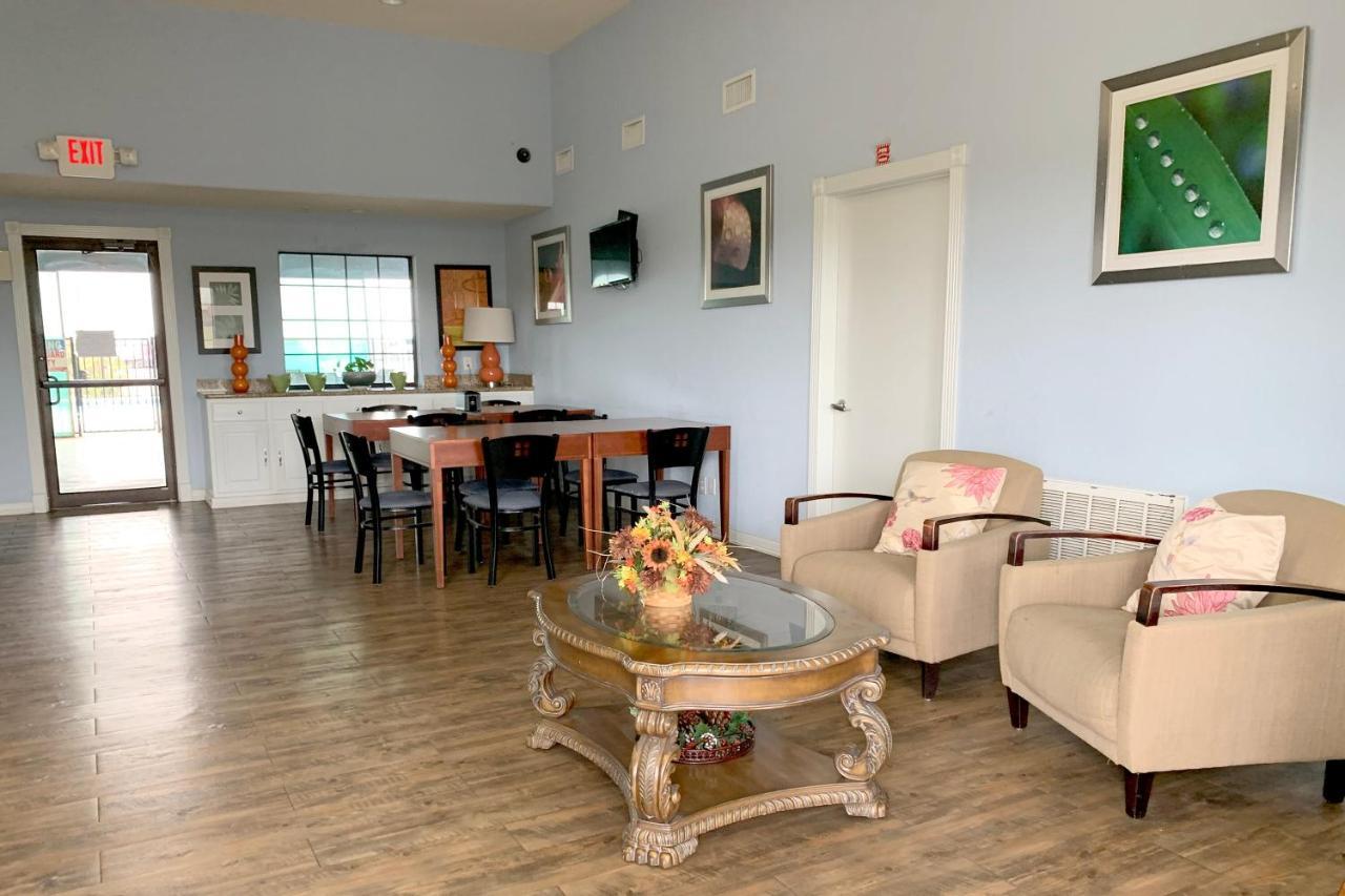 Oyo Hotel Pearsall I-35 West 외부 사진