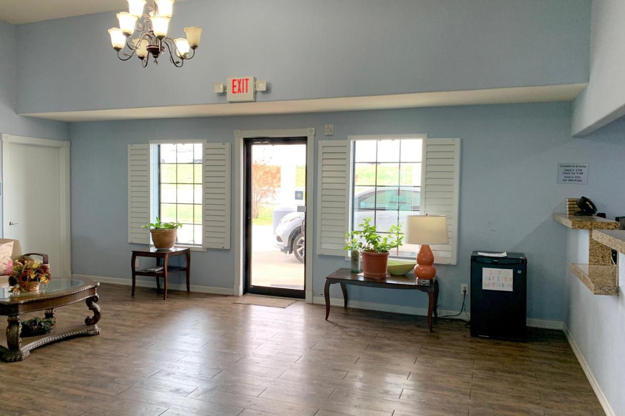 Oyo Hotel Pearsall I-35 West 외부 사진