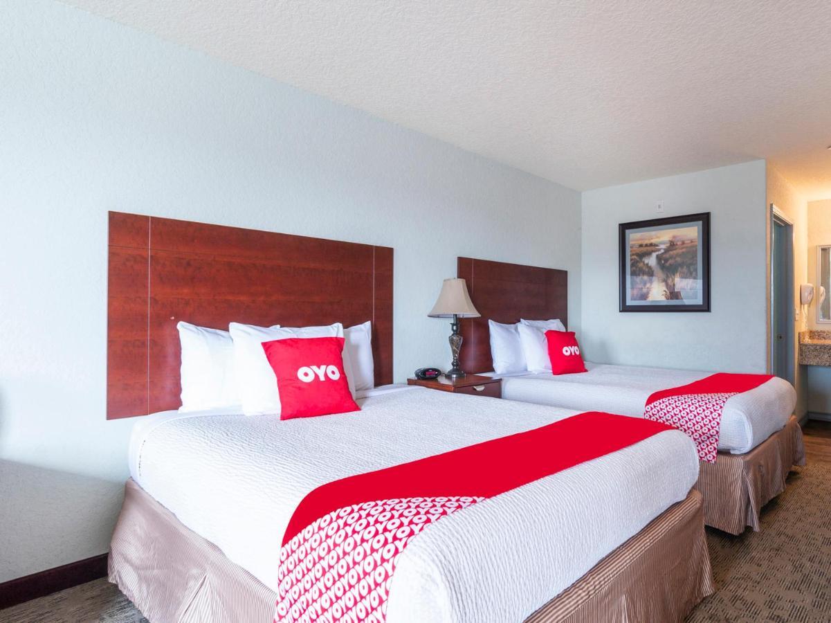 Oyo Hotel Pearsall I-35 West 외부 사진
